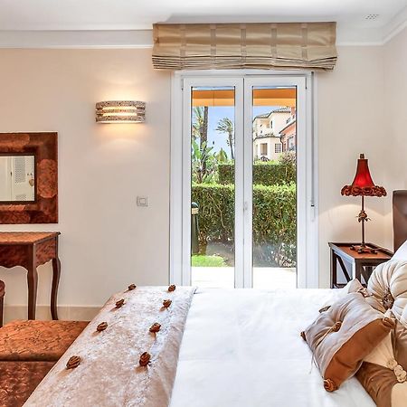 Yolo Spaces - Sotogrande - Puerto Boutique Apartment エクステリア 写真