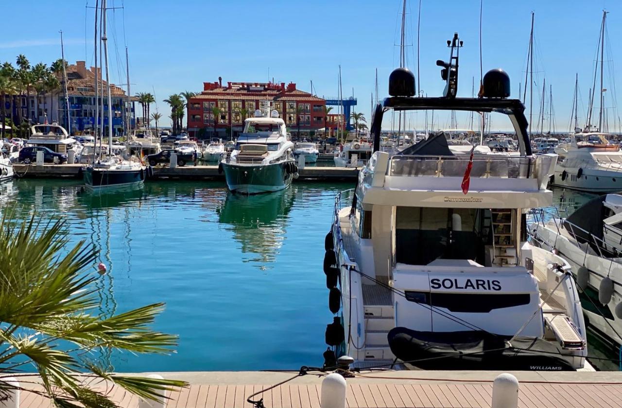 Yolo Spaces - Sotogrande - Puerto Boutique Apartment エクステリア 写真