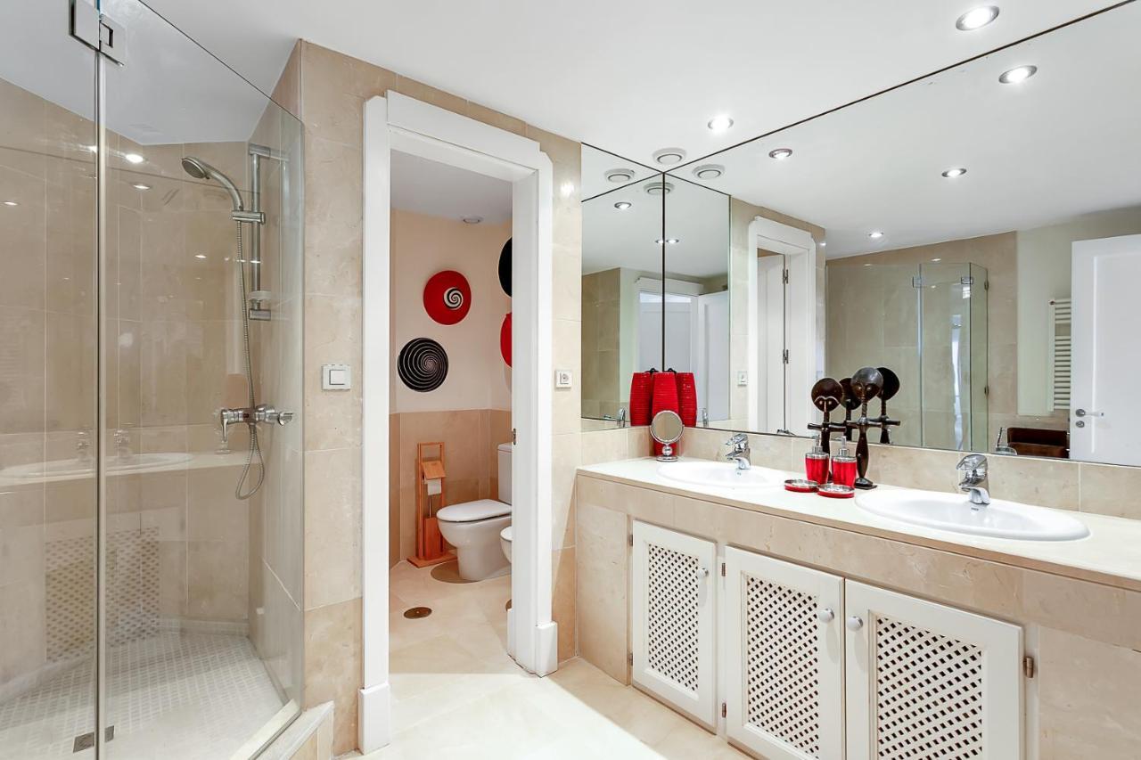 Yolo Spaces - Sotogrande - Puerto Boutique Apartment エクステリア 写真