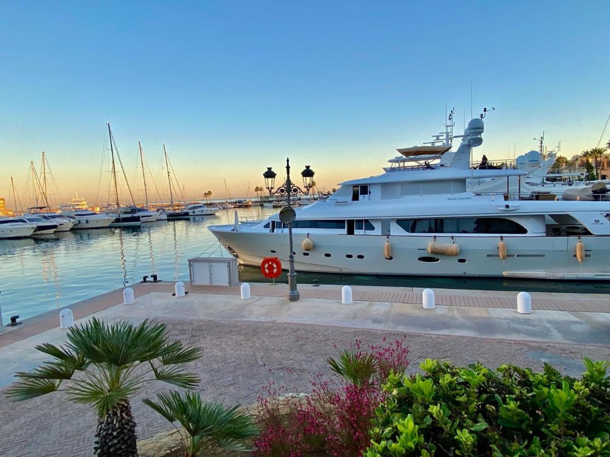 Yolo Spaces - Sotogrande - Puerto Boutique Apartment エクステリア 写真