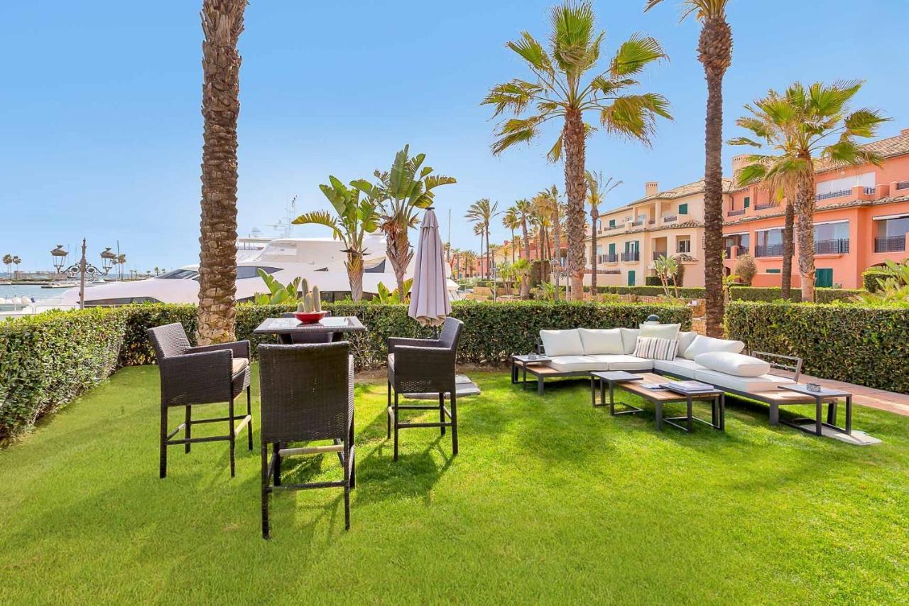 Yolo Spaces - Sotogrande - Puerto Boutique Apartment エクステリア 写真